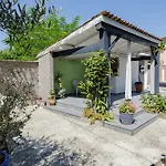 La Maison Des Vignes Hébergement de vacances Saint-Pierre-de-Bat