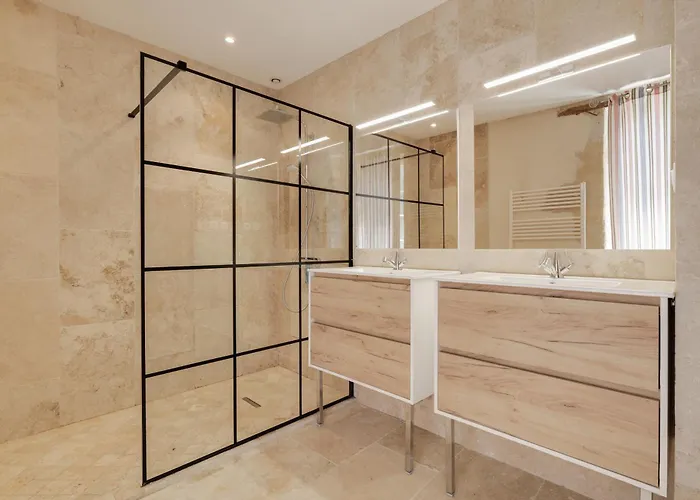 La Maison Des Vignes Вилла *